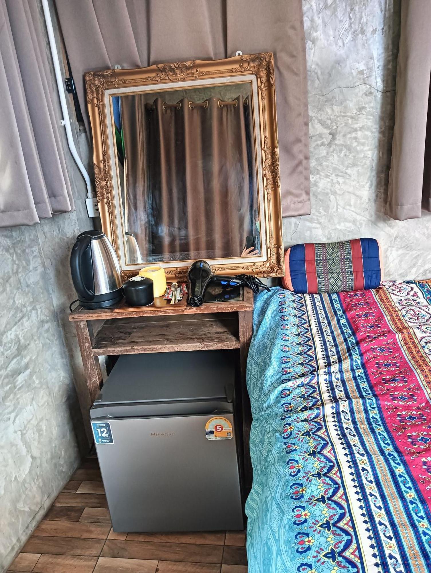Huen Chiang Man Hostel (Adults Only) Чиангмай Екстериор снимка