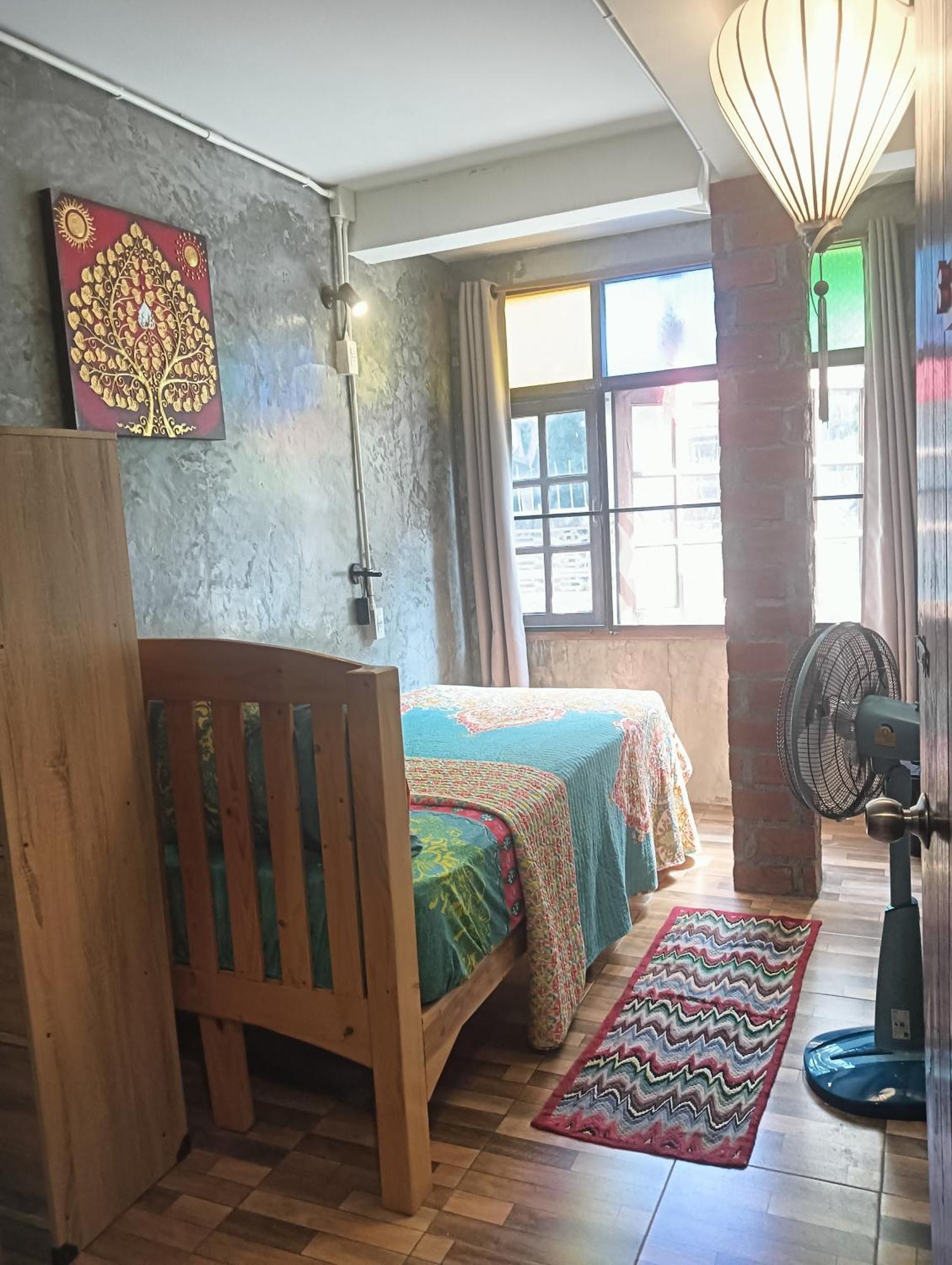 Huen Chiang Man Hostel (Adults Only) Чиангмай Екстериор снимка